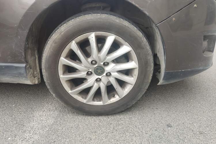 Used JAC Group Refine M2 2013 1.5L Manual Luxury 5-Seater