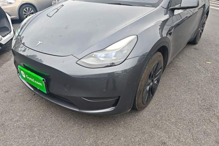 Used Tesla Model Y 2021 Long-Range All-Wheel-Drive Version 3D7