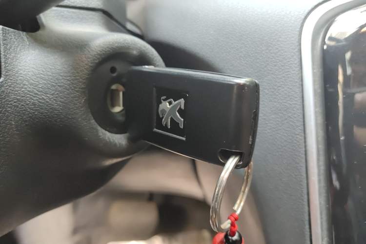 Used Peugeot 308 2014 Enjoy Edition Classic 1.6L Automatic Premium Model
