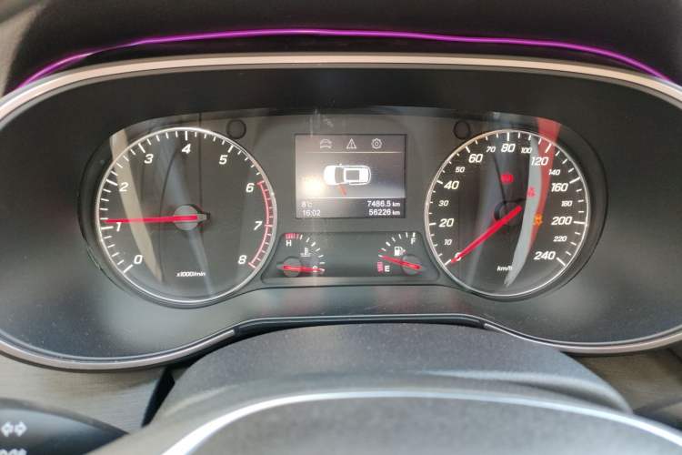 Used FAW Senya R9 2018 1.2T Manual Luxury Smart Edition
