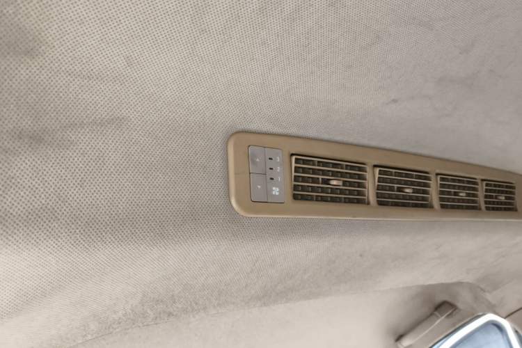 Used Wuling Rongguang V 2015 1.5L Standard Version Headliner