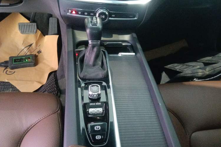 Used Volvo S60 2021 T4 Zhiyi Luxury Edition
