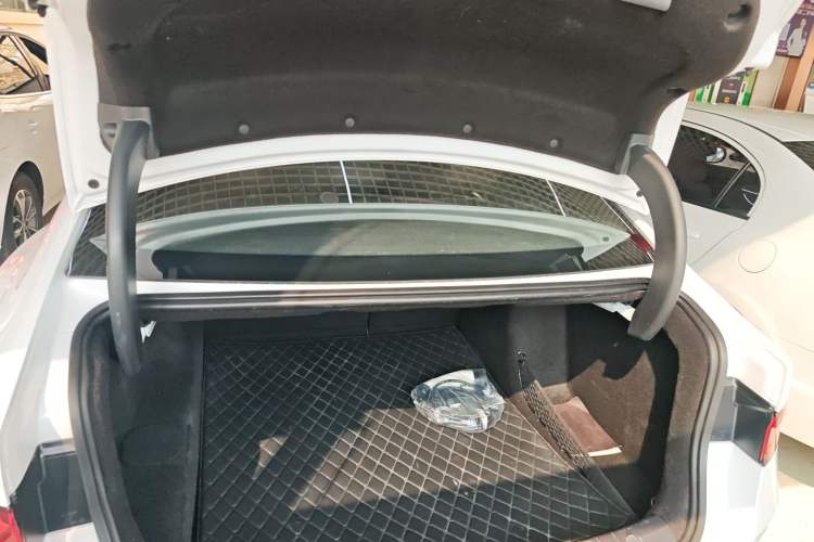 Used BYD Qin PLUS 2024 HONOR Edition DM-i 55KM Leading Model
