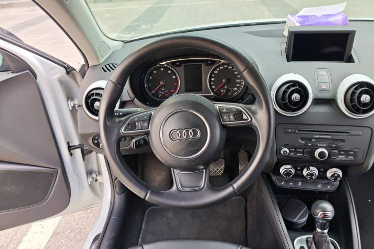 Used Audi A1 2014 30 TFSI Comfort Model