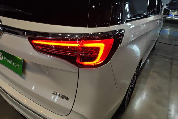 Used Buick GL8 2022 ES Landtrek 653T Flagship Model