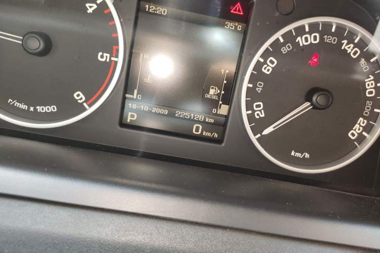 Used Land Rover Range Sport 2011 3.0 TDV6 Diesel Version
