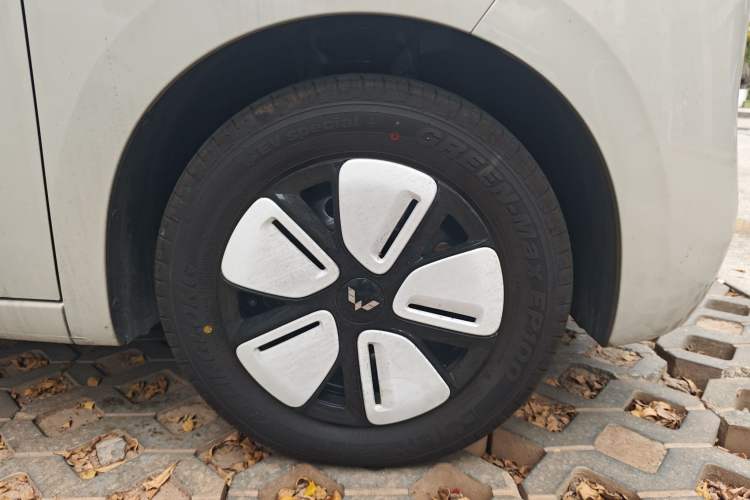 Used Wuling Hongguang MINIEV 2025 Four-Door Version Advanced Edition
