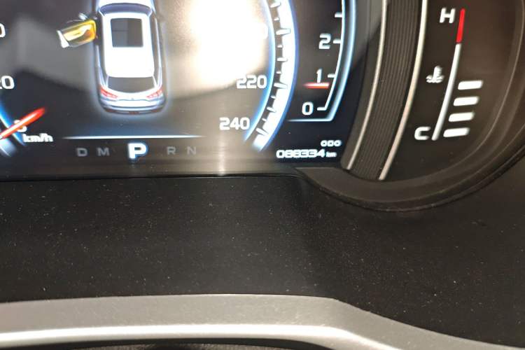 Used Geely Auto Emgrand X7 Sport 2016 1.8TD Automatic ZhiZun Version
