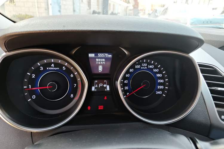 Used Hyundai Elantra (5th Generation / Langdong) 2015 1.6L Automatic Leading Model
