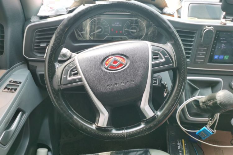 Used SAIC MAXUS Xintu V80 2023 2.0T Manual Classic Aoyuntong Long Wheelbase Mid-Height 6/7/8/9-Seater