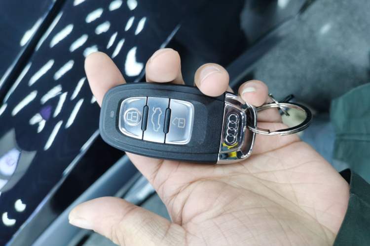 Used Audi Q5 2018 Collector's Edition 40 TFSI Technology Model