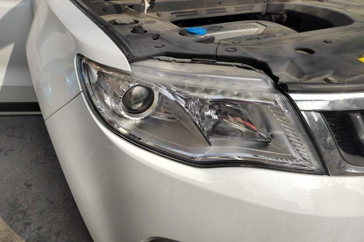 Used Geely Auto Emgrand X7 Sport 2016 2.0L Manual Smart Connect Version