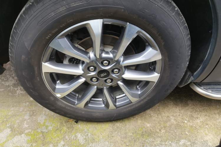 Used Ford Edge 2023 Ford Explorer L 2.0T EcoBoost Two-Wheel Drive 7-Seater Luxury Model
