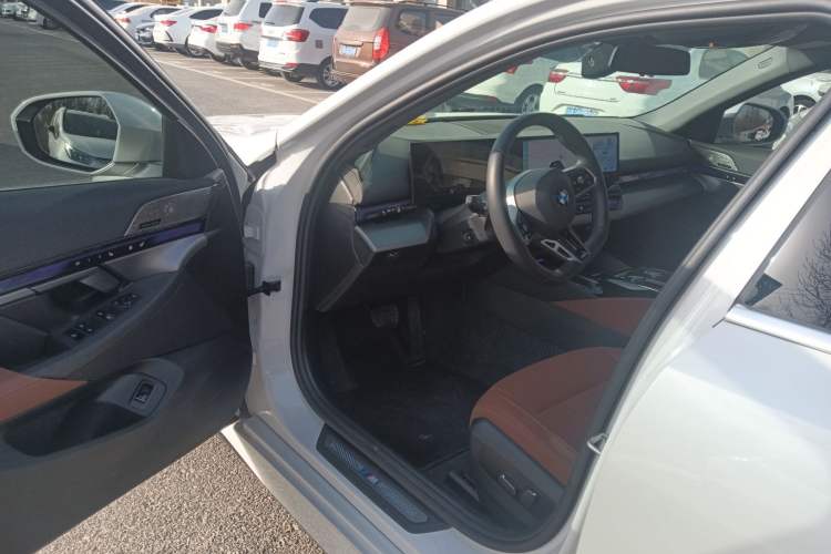 Used BMW 5 Series 2024 530Li Leading Model M Sport Package
