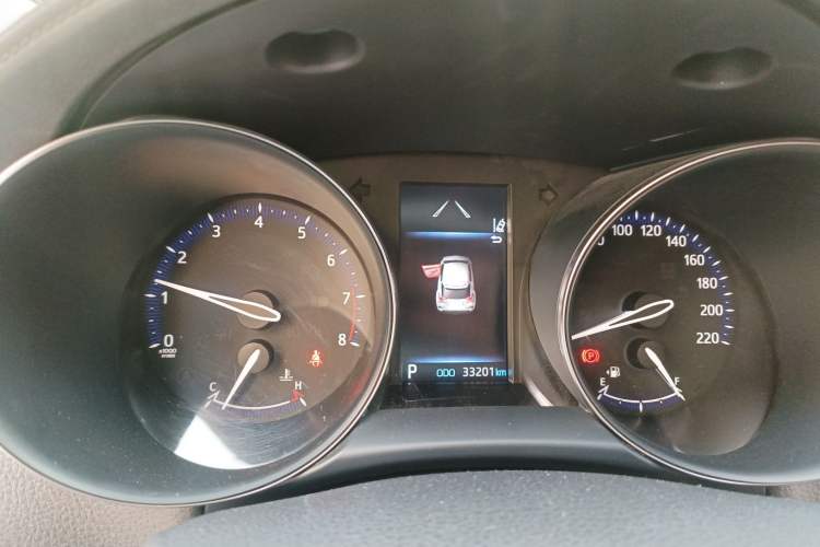 Used Toyota IZOA 2021 2.0L Enjoy Edition
