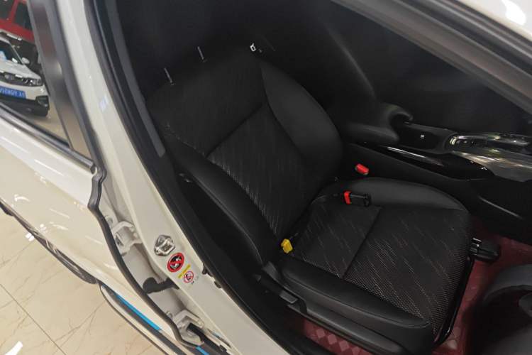 Used Honda XR-V 2015 1.8L EXi CVT Comfort Version Right Front Seat