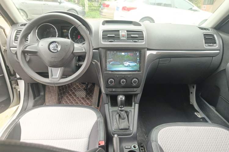 Used Skoda Yeti 2017 TSI280 DSG Advanced Edition
