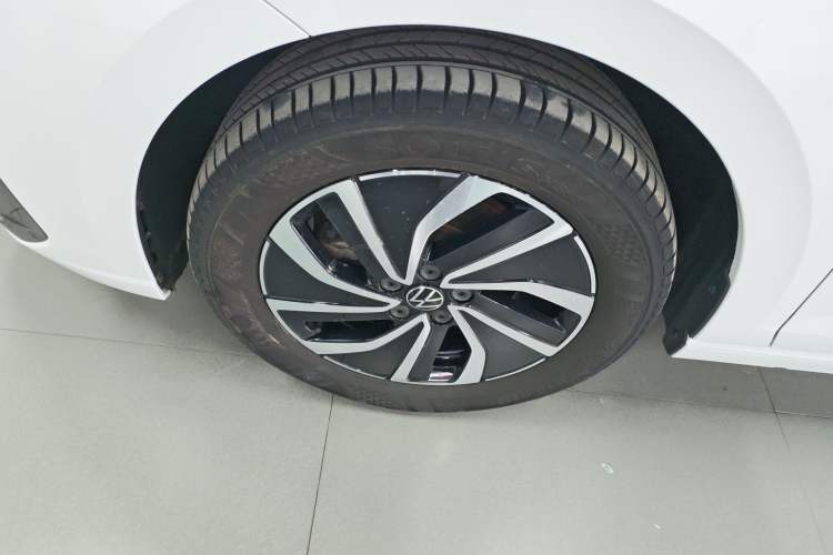 Used Volkswagen Lavida 2023 New Sharp 1.5L Automatic New Wish Edition Left Front Wheel Hub