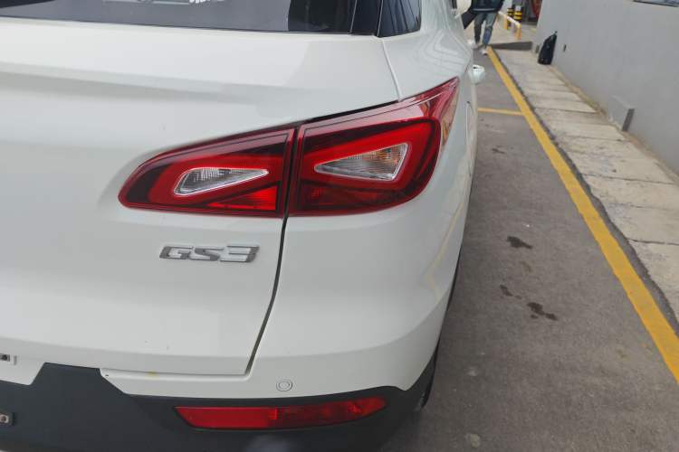 Used GAC Trumpchi GS3 2017 150N Automatic Elite Edition Exterior 3