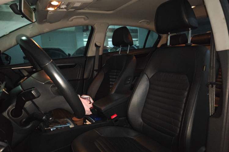 Used Volkswagen Magotan 2013 1.8TSI Luxury Model