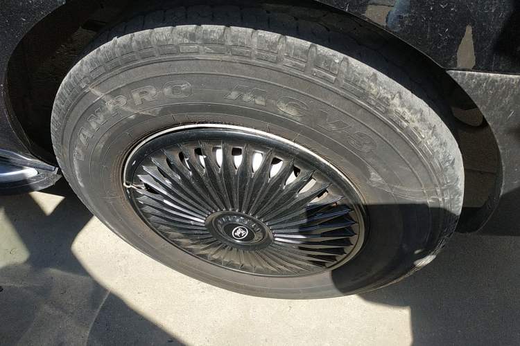 Used Ford Transit 2023 2.0T Diesel Automatic Multi-Purpose Commercial Vehicle Mid-Frame Mid-Roof 5/6 Seats
