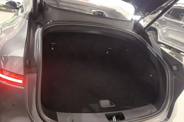 Used Avatr 06 2025 Ultra Pure Electric Edition Trunk