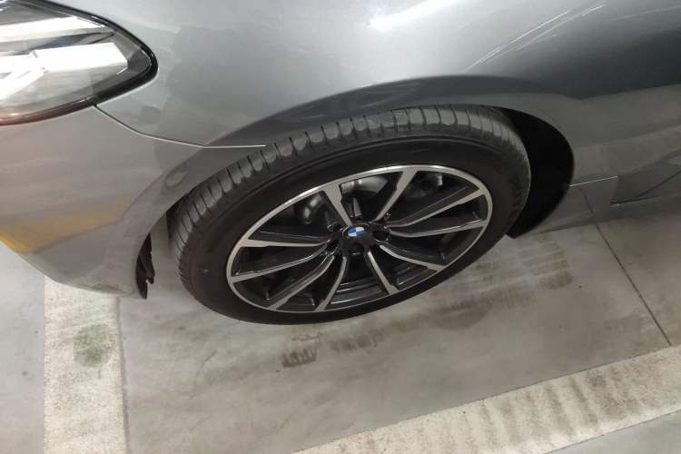 Used BMW 6 Series GT 2022 630i Luxury Design Package Exterior 4