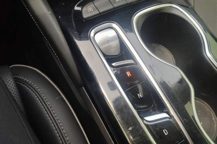 Used Buick Envision 2022 Encore Plus 652T Five-Seat Luxury Model Gear Lever