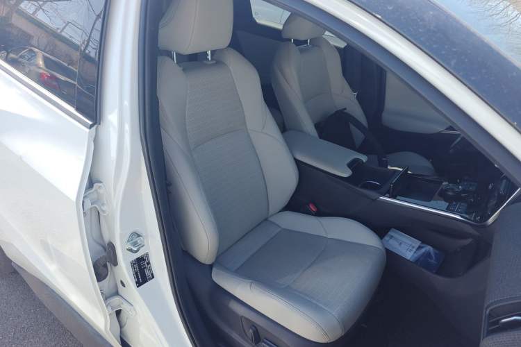 Used Toyota GAC bZ4X 2022 X-MODE Four-Wheel Drive Ultra Right Front Seat