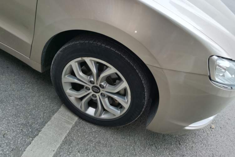 Used Geely Auto Emgrand GT 2015 1.8T Standard Model