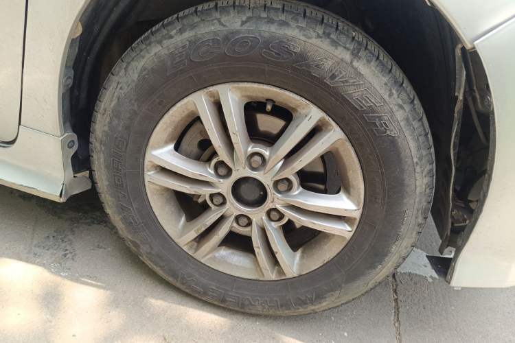 Used SAIC MAXUS G10 2016 2.0T Automatic Elite Edition
