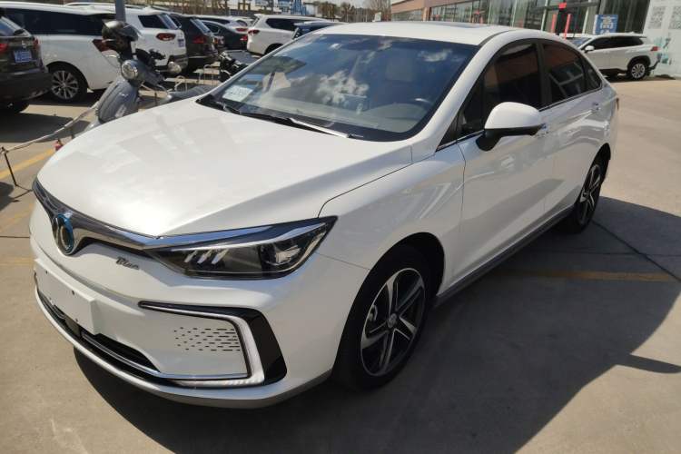 Used BAIC Beijing EU5 2018 R500 Smart Edition