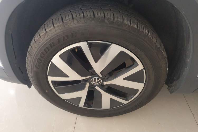 Used Volkswagen Tayron 2023 300TSI Two-Wheel-Drive Luxury Plus Advanced Edition