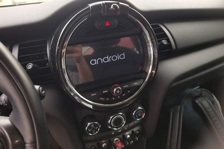 Used MINI 2016 1.2T ONE Pioneer Edition
