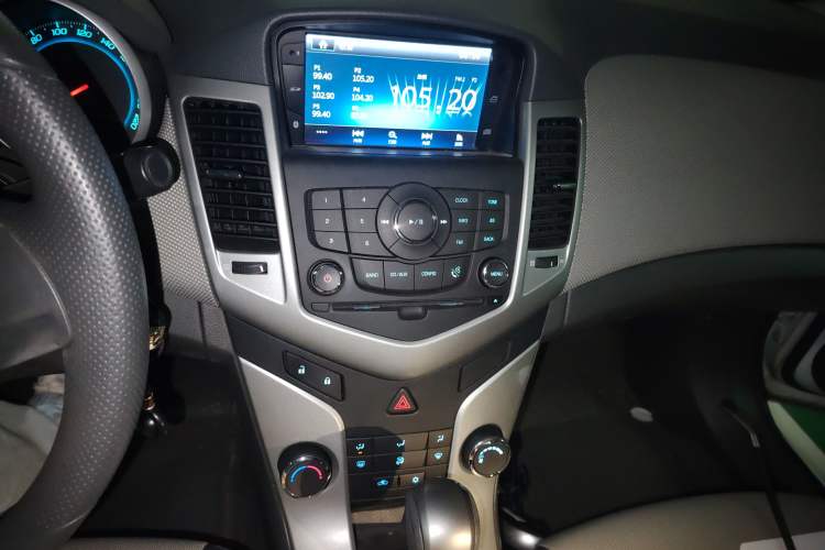 Used Chevrolet Cruze 2013 1.8L SE AT