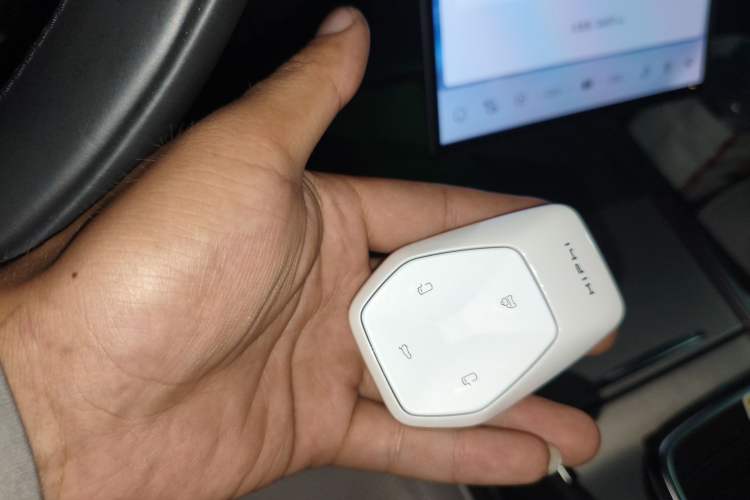 Used HiPhi Y 2023 560 km Pioneer Edition