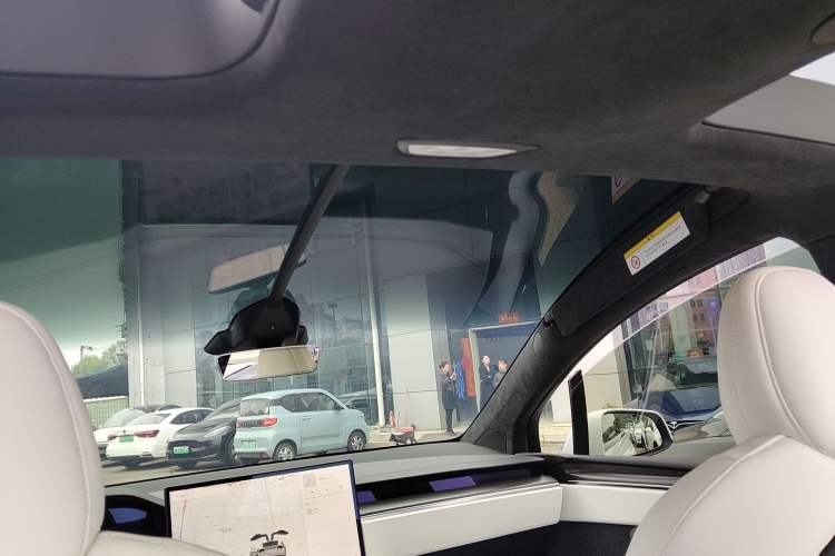 Used Tesla Model X 2023 Three-Motor All-Wheel-Drive Plaid Version Headliner