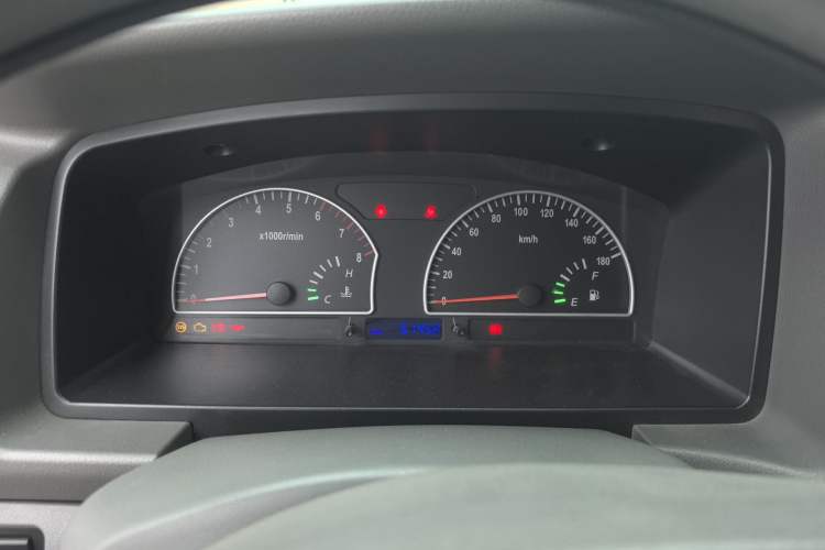 Used Dongfeng Shuaike 2011 1.6L Manual Commercial 5-Seater Instrument Cluster