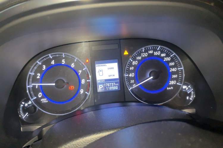 Used Infiniti QX70 2013 3.7L Standard Edition
