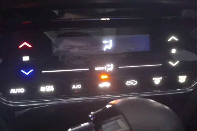 Used Honda XR-V 2021 220TURBO CVT Comfort Version Audio And AC Panel