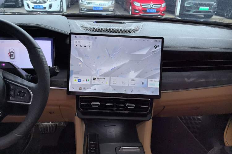 Used Lynk & Co 09 EM-P 2025 2.0TD EM-P Four-Wheel Drive Max Five Seats
