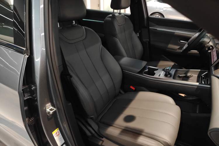 Used BYD Song Pro New Energy 2025 Second-Generation Intelligent Driving Version DM-i 115KM Superior Trim Right Front Seat