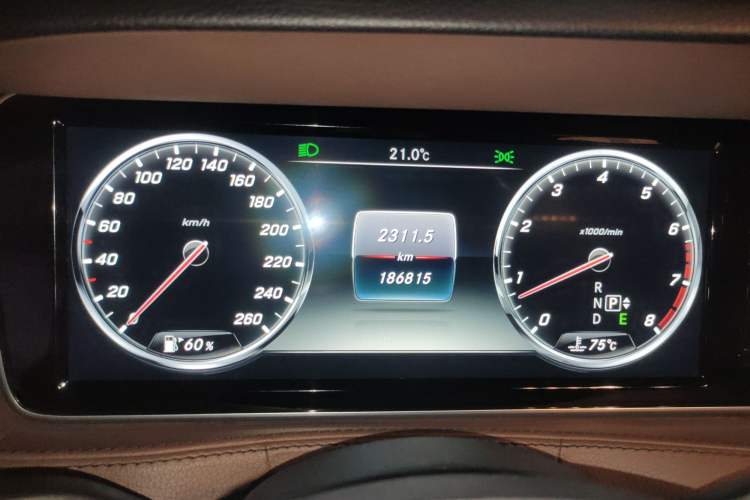 Used Mercedes-Benz S-Class 2014 S 320 L Business Model
