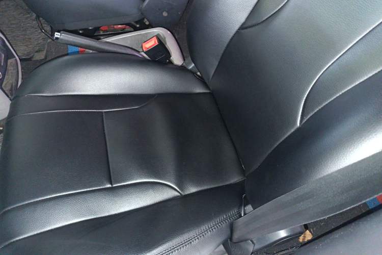 Used JAC Refine M4 2016 2.0L Manual Comfort Edition Left Front Seat