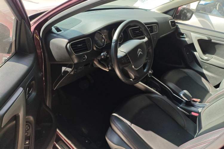 Used Citroen C3-XR 2015 1.6THP Automatic Smart Model
