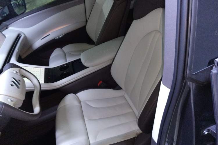 Used IM LS7 2023 77 kWh Urban Fit Rear-Wheel Drive