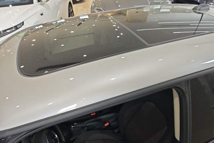 Used MINI 2023 1.5T ONE Roof