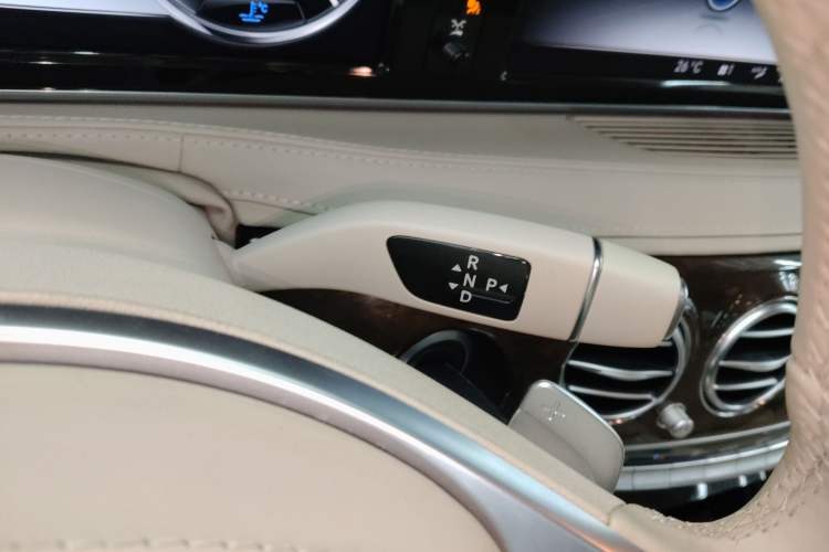 Used Mercedes-Benz S-Class 2014 S 320 L Business Model
