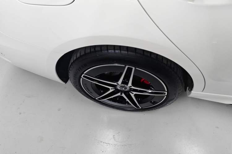 Used Mercedes-Benz C-Class 2024 Second Facelift C 260 L Starry Night Sport Edition Exterior 5