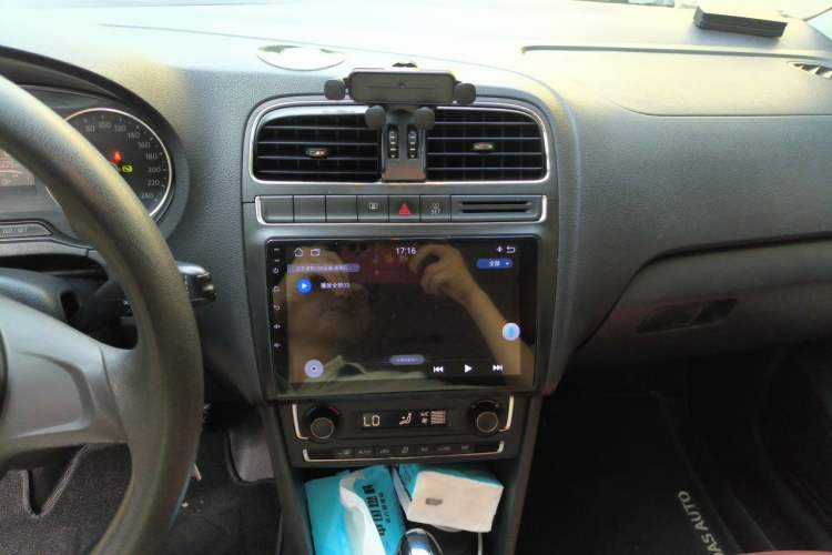 Used Volkswagen Polo 2014 1.6L Automatic Comfort Edition